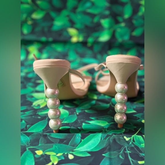 SALE NEW Fashion Nova Heels Color Nude Never Worn Ready To Ship Offers Welcomed - Picture 2 of 5